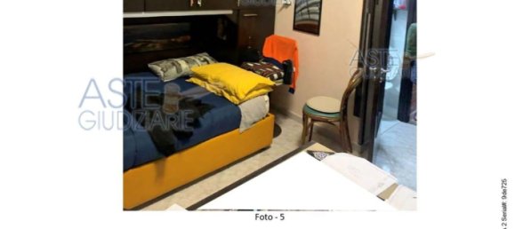 3 rooms Apartment in Naples, Italy No. 12006 20