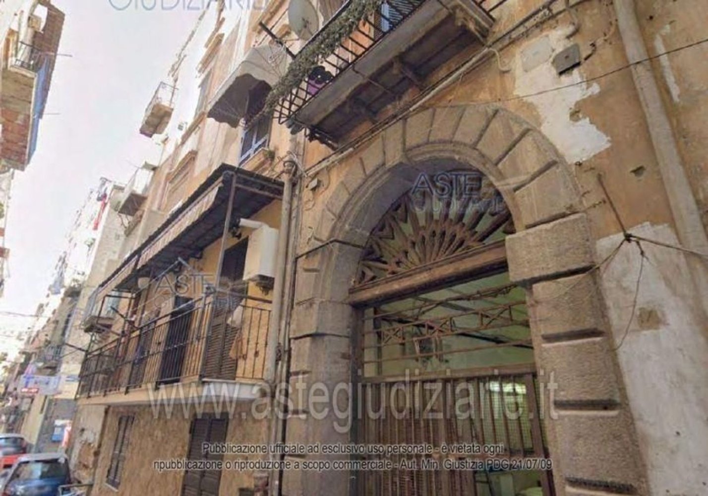 3 rooms Apartment in Naples, Italy No. 12006