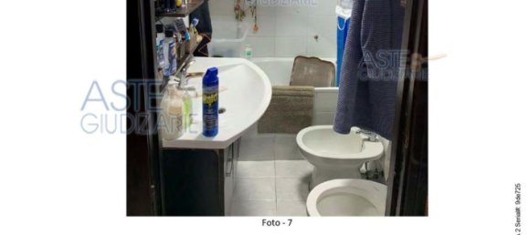 3 rooms Apartment in Naples, Italy No. 12006 9