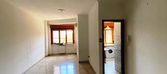 3غرفة شقة في Naples, Italy رقم 16348 21