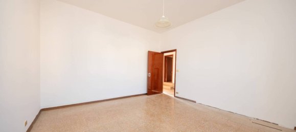 3 bedrooms House in Quarrata, Italy No. 47648 48