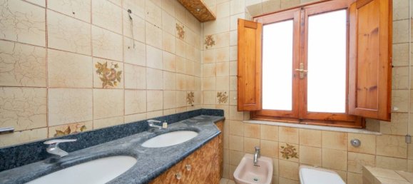 3 bedrooms House in Quarrata, Italy No. 47648 43