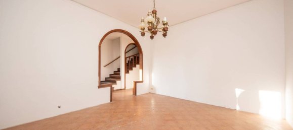 3 bedrooms House in Quarrata, Italy No. 47648 25