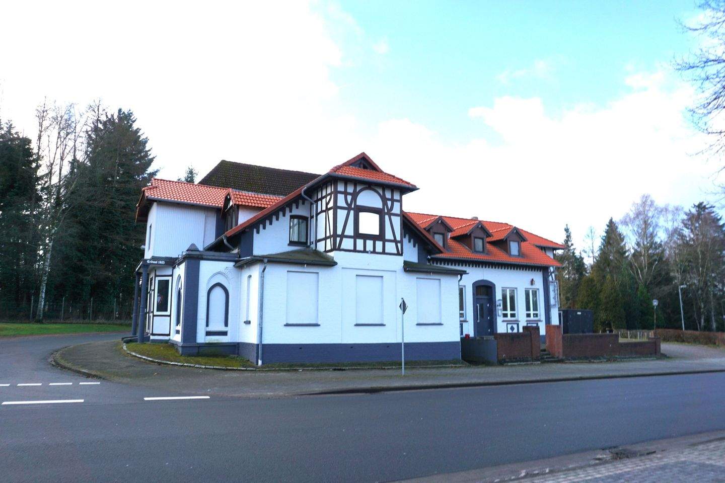 Edificio de 12 habitaciónes en Heidekreis, Germany No. 369406