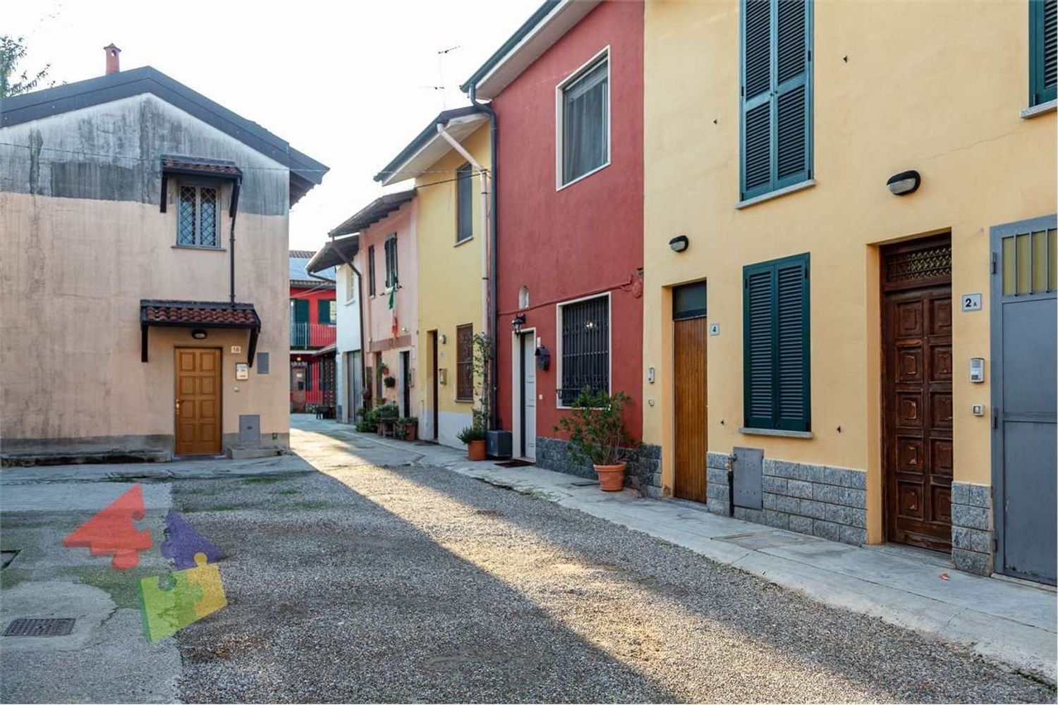 3-salle Maison à Vernate, Italy No. 20910