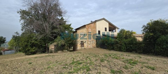 4غرفة منزل في Monte Vidon Corrado, Italy رقم 173613 17