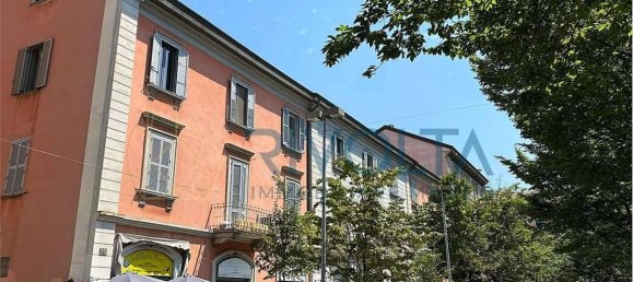 1 bedroom Apartment in Milan, Italy No. 362086 9