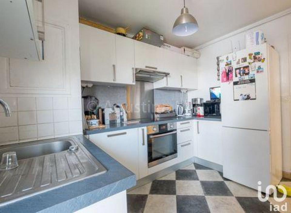 Studio in the Condo in Cachan, France No. 36705