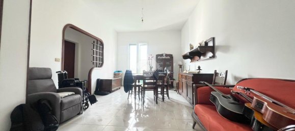 Apartamento de 5 habitaciónes en Palermo, Italy No. 33559 3