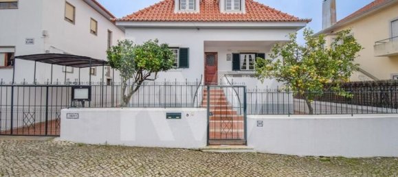 5 bedrooms Villa in Cascais, Portugal No. 146111 5