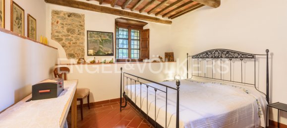5 bedrooms Villa in Capannori, Italy No. 51257 8