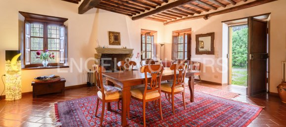 5 bedrooms Villa in Capannori, Italy No. 51257 3