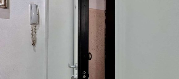 4 rooms Apartment in Trieste, Italy No. 12429 5