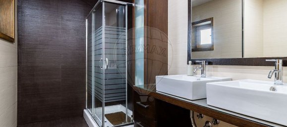 Casa de 3 dormitorios en Vila Nova de Gaia, Portugal No. 170444 6