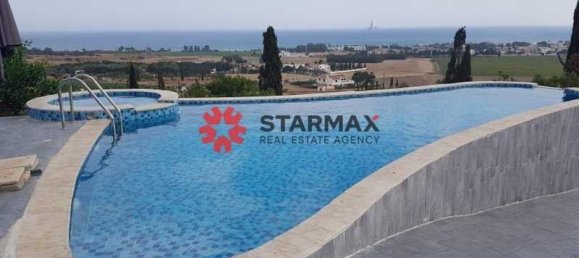 Propiedad comercial de 4 dormitorios en Pyla, Cyprus No. 80829 2