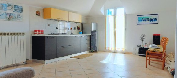 3-salle Appartement à Diano Marina, Italy No. 267900 3