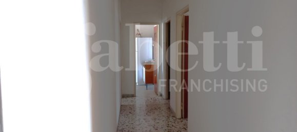 2 bedrooms Apartment in Bari, Italy No. 325862 11