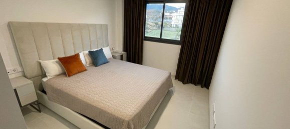 Apartamento de 2 dormitorios en Fuengirola, Spain No. 146679 12