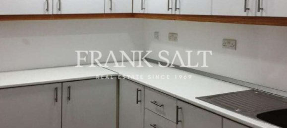 204m² Office in Sliema, Malta No. 11942 4