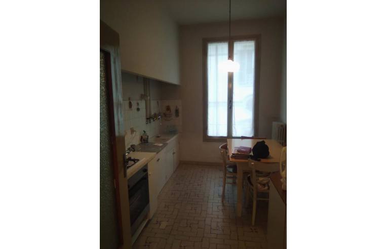 Квартира с 2 спальнями в Фаэнца, Италия № 253393