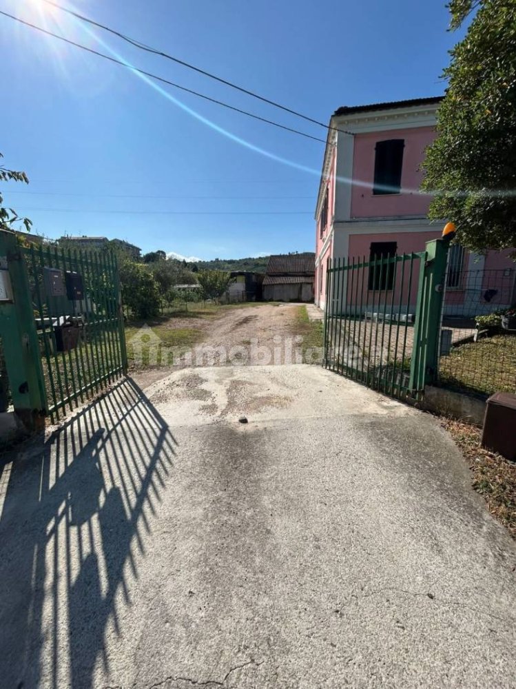 1 bedroom Apartment in San Giovanni Teatino, Italy No. 284162