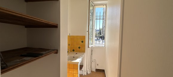 1 bedroom Apartment in Paris, France No. 189908 4