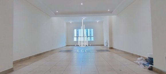 Apartamento de 3 dormitorios en Hamdan Street, UAE No. 93819 11