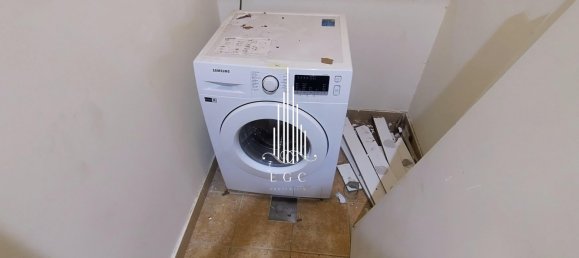 Apartamento de 3 dormitorios en Hamdan Street, UAE No. 93819 20