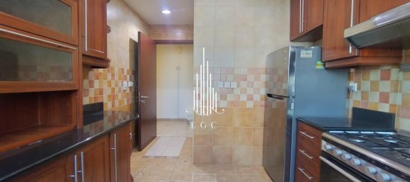 Apartamento de 3 dormitorios en Hamdan Street, UAE No. 93819 3