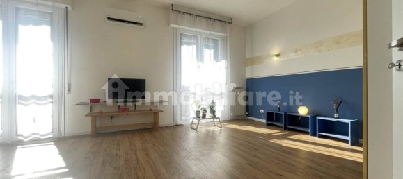 2 bedrooms Apartment in Florence, Italy No. 310394 2