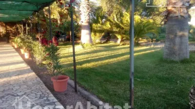 Дом с 4 спальнями в Бадахос, Испания № 121750