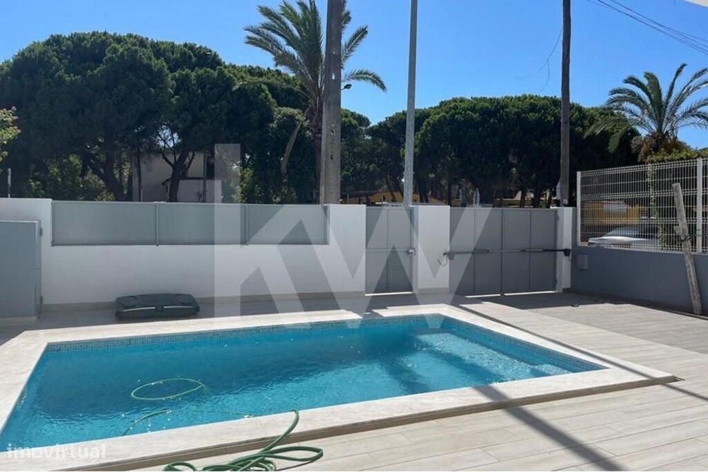 5 غرف نوم منزل في Costa da Caparica, Portugal رقم 99943