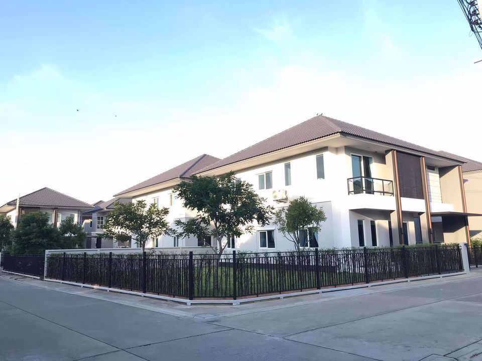 Дом с 4 спальнями в Талинг Чан, Таиланд № 4813