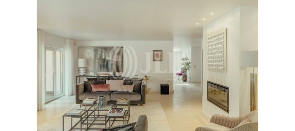 6 bedrooms Villa in Cascais, Portugal No. 137194 6