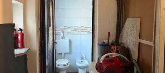 3 rooms Apartment in Mezzanino, Italy No. 286631 5