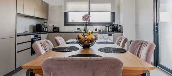 2 bedrooms Apartment in Germasogeia, Cyprus No. 19226 3