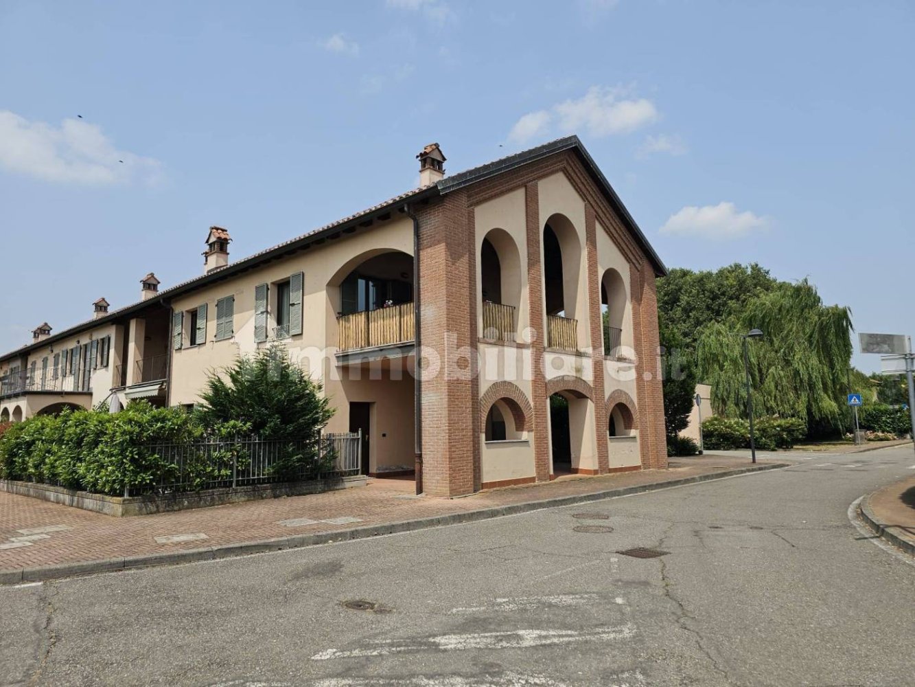 2 غرف نوم شقة في Lacchiarella, Italy رقم 311166