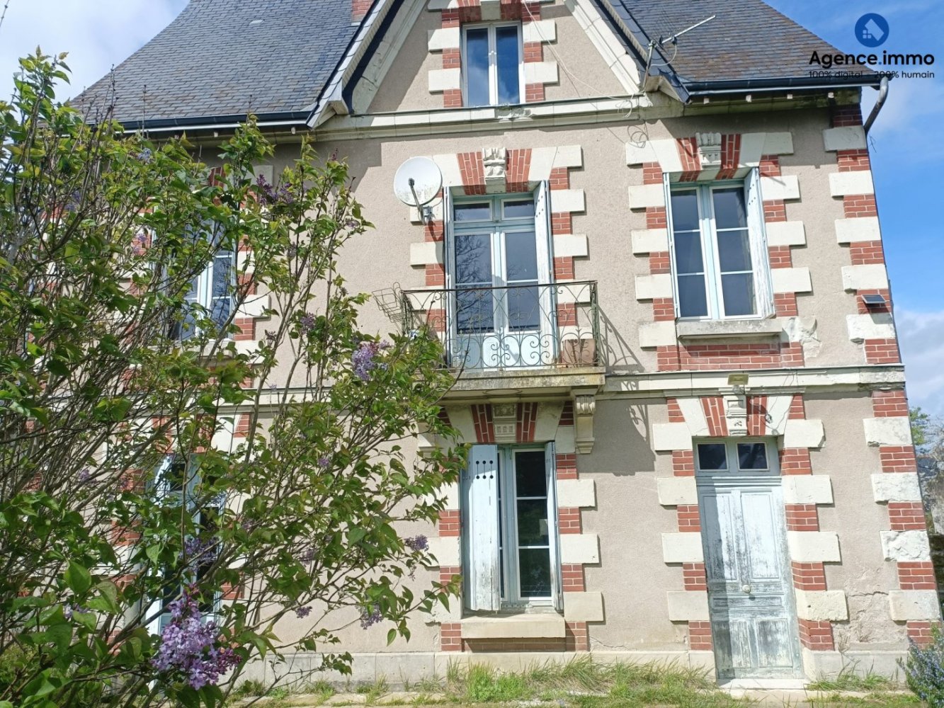 1 bedroom Villa in Saint-Cyr-sur-Loire, France No. 72779