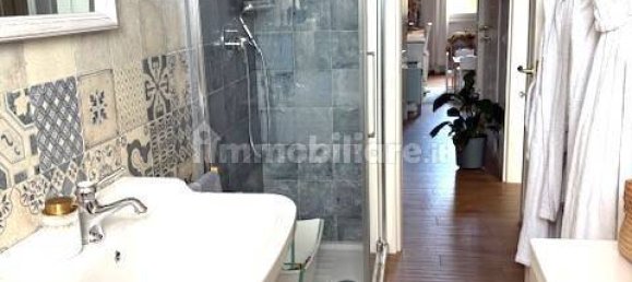 2 غرف نوم شقة في Florence, Italy رقم 337542 27