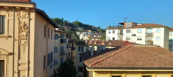5 rooms Apartment in Florence, Italy No. 31807 13