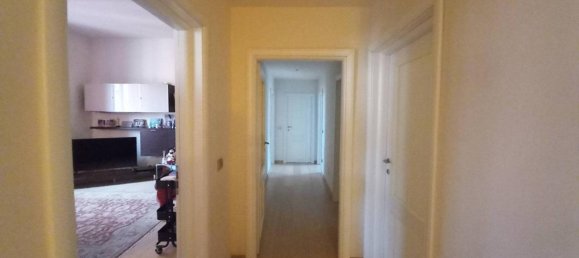 5 rooms Apartment in Florence, Italy No. 31807 11