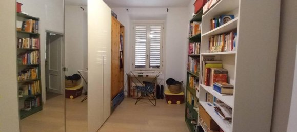 5 rooms Apartment in Florence, Italy No. 31807 17
