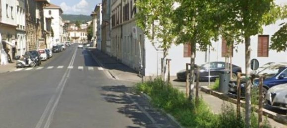 5 rooms Apartment in Florence, Italy No. 31807 30