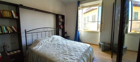 5 rooms Apartment in Florence, Italy No. 31807 15