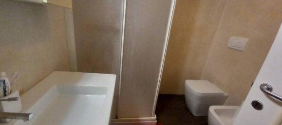 5 rooms Apartment in Florence, Italy No. 31807 19