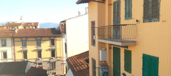 5 rooms Apartment in Florence, Italy No. 31807 14