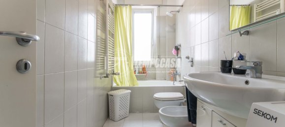 3 rooms Apartment in Cusano Milanino, Italy No. 258149 10