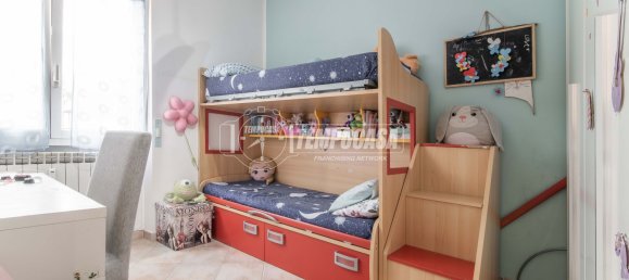 3 rooms Apartment in Cusano Milanino, Italy No. 258149 12