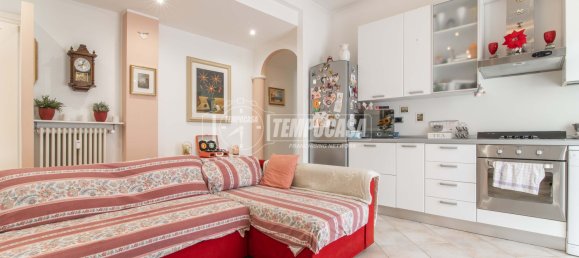 3 rooms Apartment in Cusano Milanino, Italy No. 258149 16