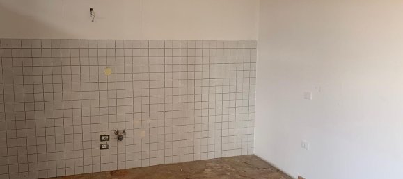 4-salle Appartement à Vasto, Italy No. 285037 8